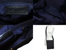 Load image into Gallery viewer, 極美品 YVES SAINT LAURENT イヴサンローラン ナイロン ショルダーバッグ ブラック ブラック ネイビー 273674.213317 シルバー金具 中古 4b005839