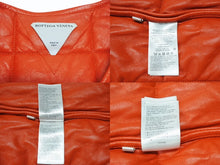 Load image into Gallery viewer, 極美品 BOTTEGA VENETA ボッテガヴェネタ レザーキルティングベスト 712269 ジープスキン ポリエステル レッド YZERR私物 サイズM 4b005886 中古