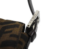 Load image into Gallery viewer, FENDI フェンディ マンマバケット ショルダーバッグ ズッカ柄 コットンキャンバス レザー ブラウン シルバー金具 美品 中古 4b005923