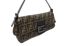 Load image into Gallery viewer, FENDI フェンディ マンマバケット ワンショルダーバッグ 26424 ズッカ柄 キャンバス レザー ブラウン ブラック シルバー金具 美品 中古 4b005924