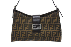極美品 FENDI フェンディ マンマバケット ショルダーバッグ ズッカ柄 台形 コットンキャンバス レザー ブラウン シルバー金具 中古 4b005925