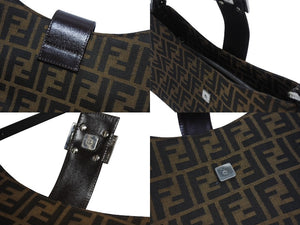 極美品 FENDI フェンディ マンマバケット ショルダーバッグ ズッカ柄 台形 コットンキャンバス レザー ブラウン シルバー金具 中古 4b005925