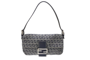 極美品 FENDI フェンディ ズッキーノ柄 マンマバケット ワンショルダーバッグ 26424 ネイビー シルバー シルバー金具 中古 4b005928
