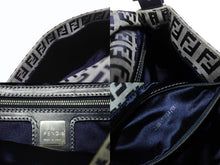 Load image into Gallery viewer, 極美品 FENDI フェンディ ズッキーノ柄 マンマバケット ワンショルダーバッグ 26424 ネイビー シルバー シルバー金具 中古 4b005928