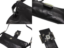 Load image into Gallery viewer, FENDI フェンディ マンマバケット型 ショルダーバッグ FF金具 レザー ブラック シルバー金具 美品 中古 4b005935