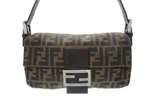 Load image into Gallery viewer, FENDI フェンディ マンマバケット ワンショルダーバッグ 26424 ズッカ柄 キャンバス レザー ブラウン シルバー金具 美品 中古 4b005938