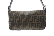 Load image into Gallery viewer, FENDI フェンディ マンマバケット ワンショルダーバッグ 26424 ズッカ柄 キャンバス レザー ブラウン シルバー金具 美品 中古 4b005938