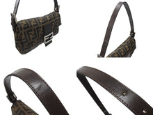 Load image into Gallery viewer, FENDI フェンディ マンマバケット ワンショルダーバッグ 26424 ズッカ柄 キャンバス レザー ブラウン シルバー金具 美品 中古 4b005938