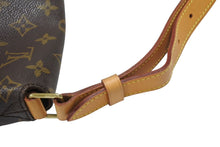 Load image into Gallery viewer, LOUIS VUITTON ルイヴィトン ミュゼット ショルダーバッグ M51256 AS1011 モノグラム PVC ブラウン ゴールド金具 美品 中古 4b005971