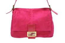 Load image into Gallery viewer, 極美品 FENDI フェンディ マンマバケット ワンショルダーバッグ 2370 26325 009 スエード レザー ピンク ゴールド金具 中古 4b006001