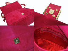 Load image into Gallery viewer, 極美品 FENDI フェンディ マンマバケット ワンショルダーバッグ 2370 26325 009 スエード レザー ピンク ゴールド金具 中古 4b006001