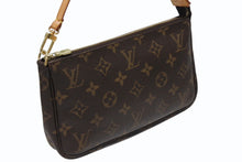 Load image into Gallery viewer, LOUIS VUITTON ルイヴィトン ポシェット アクセソワール アクセサリーポーチ M51980 モノグラム ブラウン レザー PVC 美品 中古 4b006003
