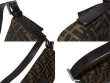 Load image into Gallery viewer, 極美品 FENDI フェンディ マンマバケット ワンショルダーバッグ 26424 ズッカ柄 キャンバス レザー ブラウン シルバー金具 中古 4b006013
