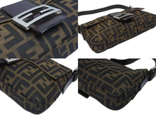 Load image into Gallery viewer, FENDI フェンディ マンマバケット ワンショルダーバッグ 26424 ズッカ柄 キャンバス レザー ブラウン シルバー金具 美品 中古 4b006014