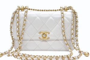 CHANEL シャネル ミニマトラッセ ショルダーバッグ AS2615 ココマーク ラムスキン ホワイト ゴールド金具 美品 中古 4b006023