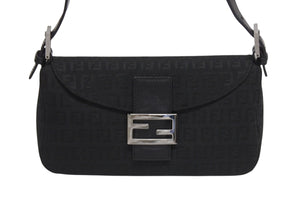 FENDI フェンディ マンマバケット ワンショルダーバッグ FF ズッキーノ柄 キャンバス レザー ブラック シルバー金具 美品 中古 4b006028