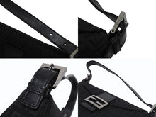 Load image into Gallery viewer, FENDI フェンディ マンマバケット ワンショルダーバッグ FF ズッキーノ柄 キャンバス レザー ブラック シルバー金具 美品 中古 4b006028