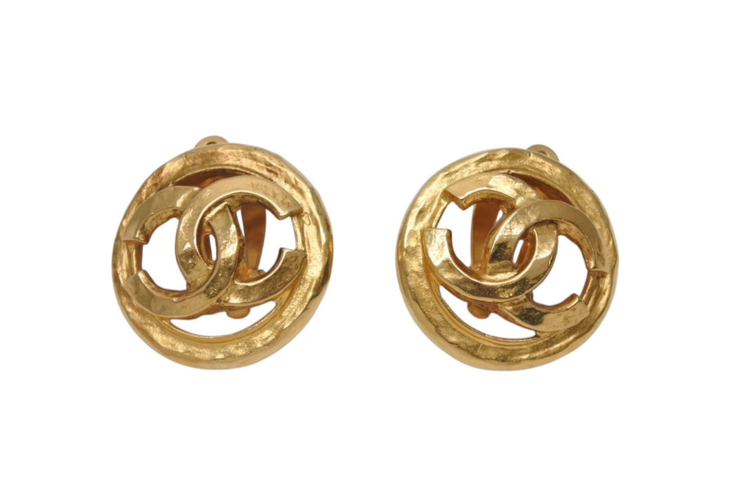 極美品 CHANEL シャネル ココマーク ラウンドイヤリング 重量約15.2g 04P刻印 ゴールド メタル GP 両耳用 中古 4b006098