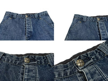 Load image into Gallery viewer, 極美品 CHROME HEARTS クロムハーツ デニム カーペンターパンツ クロスボール インディゴ サイズ34 中古 4b006118