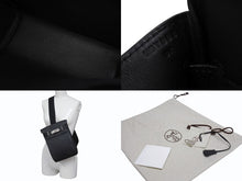 Load image into Gallery viewer, 新品同様 エルメス HERMES アッカドPM U刻印 ワンショルダーバッグ ブラック トゴ 新型 シルバー金具 中古 4b006140