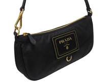 Load image into Gallery viewer, 新品未使用 PRADA プラダ ワンショルダーバッグ ナイロン サフィアーノレザー ブラック イタリア製 ゴールド金具 中古 4b006145