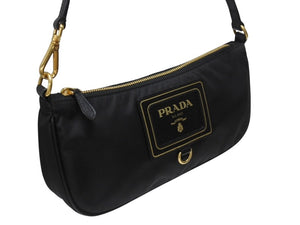 新品未使用 PRADA プラダ ワンショルダーバッグ ナイロン サフィアーノレザー ブラック イタリア製 ゴールド金具 中古 4b006145