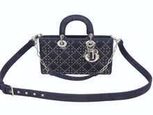 Load image into Gallery viewer, 新品未使用 Christian Dior クリスチャンディオール Lady D-Joy Medium レディ D ジョイ ミディアム ショルダーバッグ 01-RU-0242 中古 4b006156