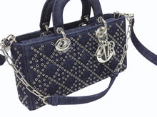 Load image into Gallery viewer, 新品未使用 Christian Dior クリスチャンディオール Lady D-Joy Medium レディ D ジョイ ミディアム ショルダーバッグ 01-RU-0242 中古 4b006156