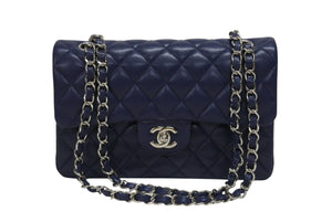 新品同様 CHANEL シャネル マトラッセ23 Wフラップ Wチェーン ショルダーバッグ 20番台 キャビアスキン ココマーク ネイビー 中古 4b006168