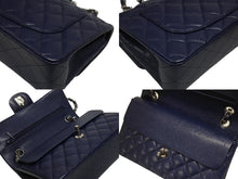 Load image into Gallery viewer, 新品同様 CHANEL シャネル マトラッセ23 Wフラップ Wチェーン ショルダーバッグ 20番台 キャビアスキン ココマーク ネイビー 中古 4b006168