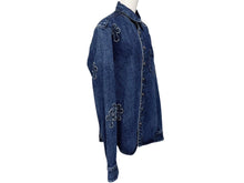 Load image into Gallery viewer, 極美品 CHROME HEARTS クロムハーツ 長袖デニムシャツ サイズXL クロスボール クロスパッチ デニム ブルー コットン シルバー925 中古 4b006174