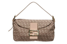 Load image into Gallery viewer, FENDI フェンディ ズッキーノ柄 マンマバケット ワンショルダーバッグ 8BR003 ピンク ガンメタリック金具 美品 中古 4b006144