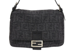 FENDI フェンディ マンマバケット ワンショルダーバッグ ズッカ柄 ブラック グレー ウール レザー シルバー金具 美品 中古 4b006182 
