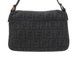 FENDI フェンディ マンマバケット ワンショルダーバッグ ズッカ柄 ブラック グレー ウール レザー シルバー金具 美品 中古 4b006182 