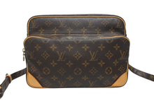Load image into Gallery viewer, 極美品 LOUIS VUITTON ルイヴィトン ナイル ショルダーバッグ M45244 モノグラム ブラウン PVC レザー ゴールド金具 中古 4b006192