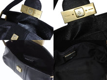 Load image into Gallery viewer, FENDI フェンディ ロゴプレート ミニハンドバッグ 8BK045 鞄 型押し レザー ブラック ゴールド金具 イタリア製 美品 中古 4b006196