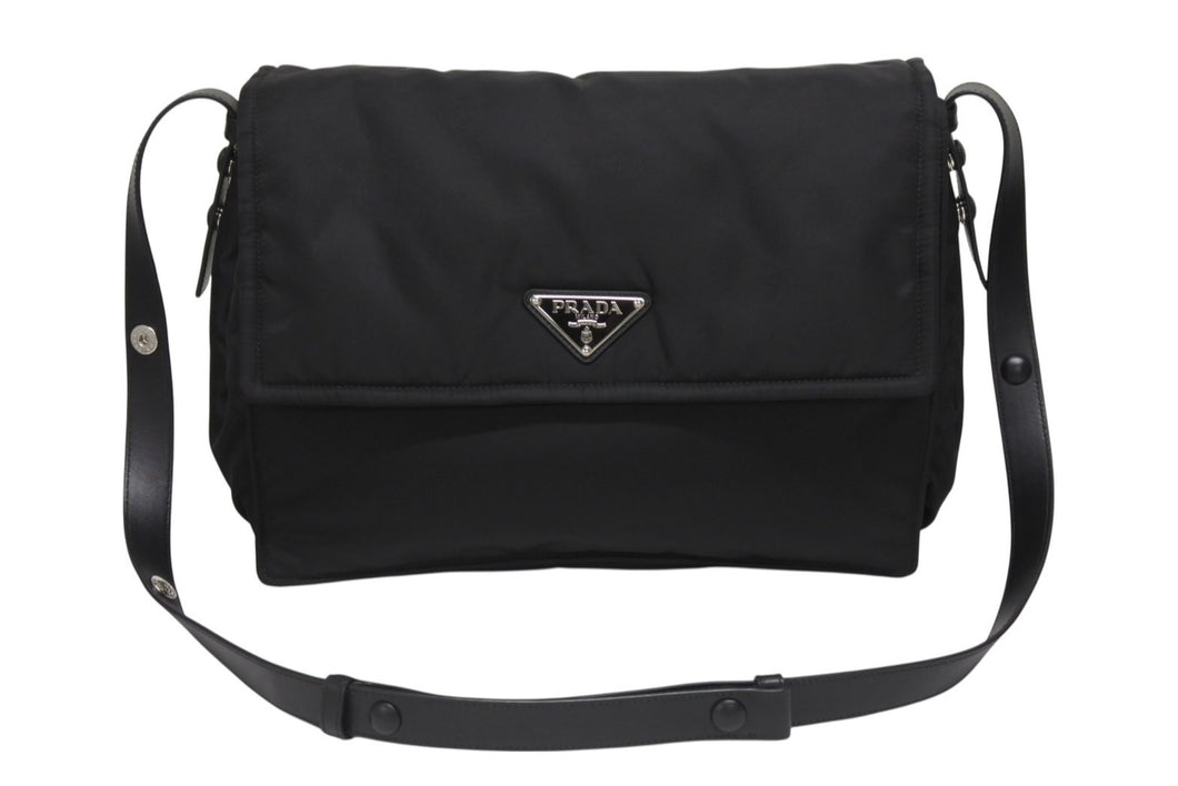極美品 PRADA プラダ ラージ パデッド ショルダーバッグ 1BD256 Re-Nylon ナイロン トライアングルロゴ レザー ブラック 中古 4b006197