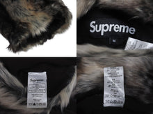 Load image into Gallery viewer, Supreme シュプリーム 20FW リバーシブル フーデッドジャケット フェイクファー ブラック グレー アクリル ポリエステル 美品 中古 4b006215