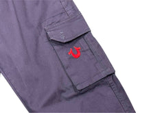 Load image into Gallery viewer, TRUE RELIGION トゥルーレリジョン カーゴパンツ ひロゴ アメリカ製 コットン ネイビー サイズ38 美品 中古 4b006224