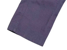Load image into Gallery viewer, TRUE RELIGION トゥルーレリジョン カーゴパンツ ひロゴ アメリカ製 コットン ネイビー サイズ38 美品 中古 4b006224