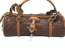Load image into Gallery viewer, Christian Dior クリスチャンディオール ロマンティック ハンドバッグ カナージュ レザー ブラウン シルバー金具 美品 中古 4b006229