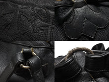 Load image into Gallery viewer, 新品同様 CHROME HEARTS クロムハーツ STRANGE LOVE BAG リュック セメタリー クロスパッチ ラージクロス レザー ブラック 中古 4b006233