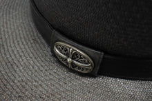 Load image into Gallery viewer, CHROME HEARTS クロムハーツ オーバルクロス ガスリンガー レザー ストローハット 帽子 サイズM 58.5cm 良品 中古 4b006244