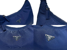 Load image into Gallery viewer, 極美品 PRADA プラダ ホーボー ハンドバッグ トライアングルロゴ 三角プレートロゴ ブルー ナイロン シルバー金具 イタリア製 中古 4b006248