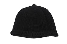 Load image into Gallery viewer, 極美品 CHROME HEARTS クロムハーツ BSフレア レザーパッチ ニットキャップ BSフレア ボタン ビーニー カシミヤ ブラック ONE SIZE 中古 4b006254