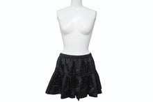 Load image into Gallery viewer, CHROME HEARTS クロムハーツ オールド 総柄 マルチモチーフ シルク ミニスカート ブラック 美品 中古 4b006257