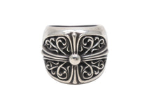Load image into Gallery viewer, 極美品 CHROME HEARTS クロムハーツ CLASSIC OVAL クラシック オーバルクロス リング 重量約46.8g サイズ24号 シルバー925 中古 4b006262