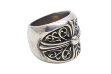 Load image into Gallery viewer, 極美品 CHROME HEARTS クロムハーツ CLASSIC OVAL クラシック オーバルクロス リング 重量約46.8g サイズ24号 シルバー925 中古 4b006262