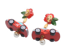 Load image into Gallery viewer, 極美品 DOLCE&amp;GABBANA ドルチェアンドガッバーナ イヤリング 重量約33.9g フェイクパール ラインストーン 薔薇 車 中古 4b006333