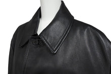 Load image into Gallery viewer, HERMES エルメス レザーコート ブラック フランス製 牛革レザー レーヨン サイズ52 美品 中古 4b006342